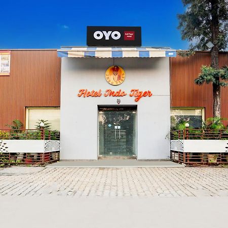 Hotel O Indo Tiger Risikés Kültér fotó