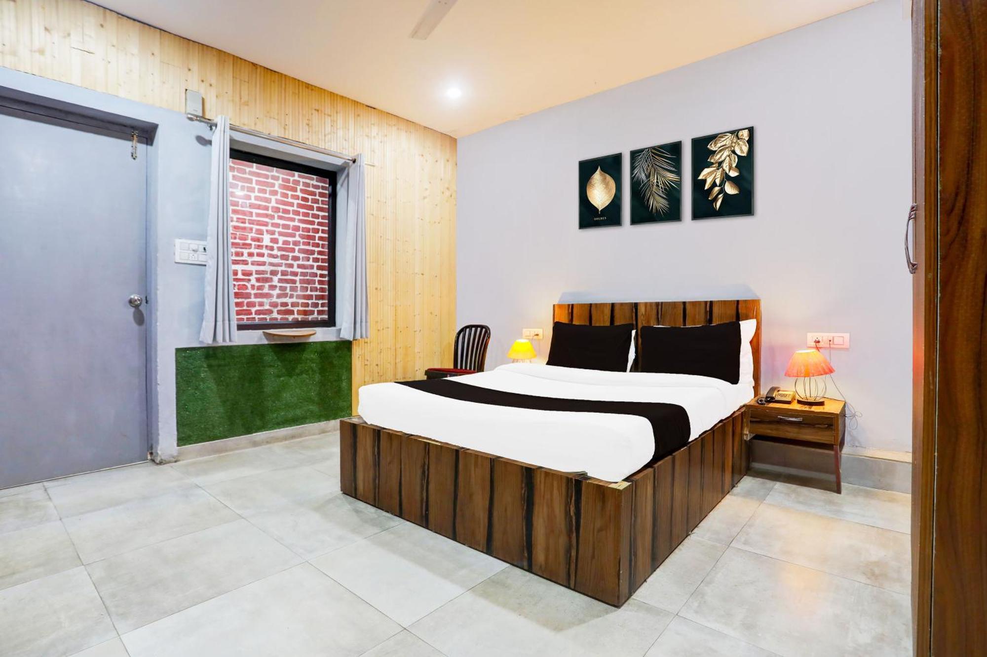 Hotel O Indo Tiger Risikés Kültér fotó