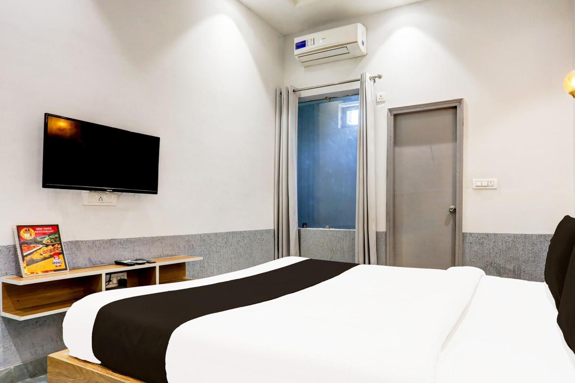 Hotel O Indo Tiger Risikés Kültér fotó