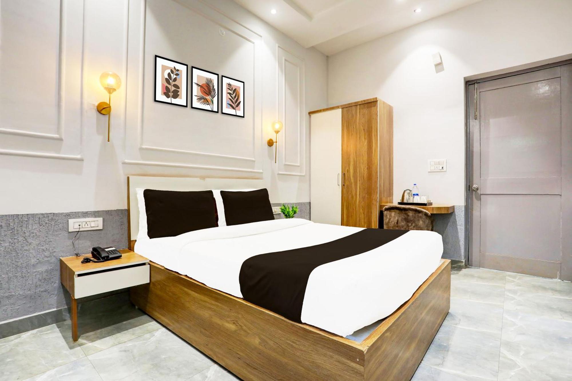 Hotel O Indo Tiger Risikés Kültér fotó
