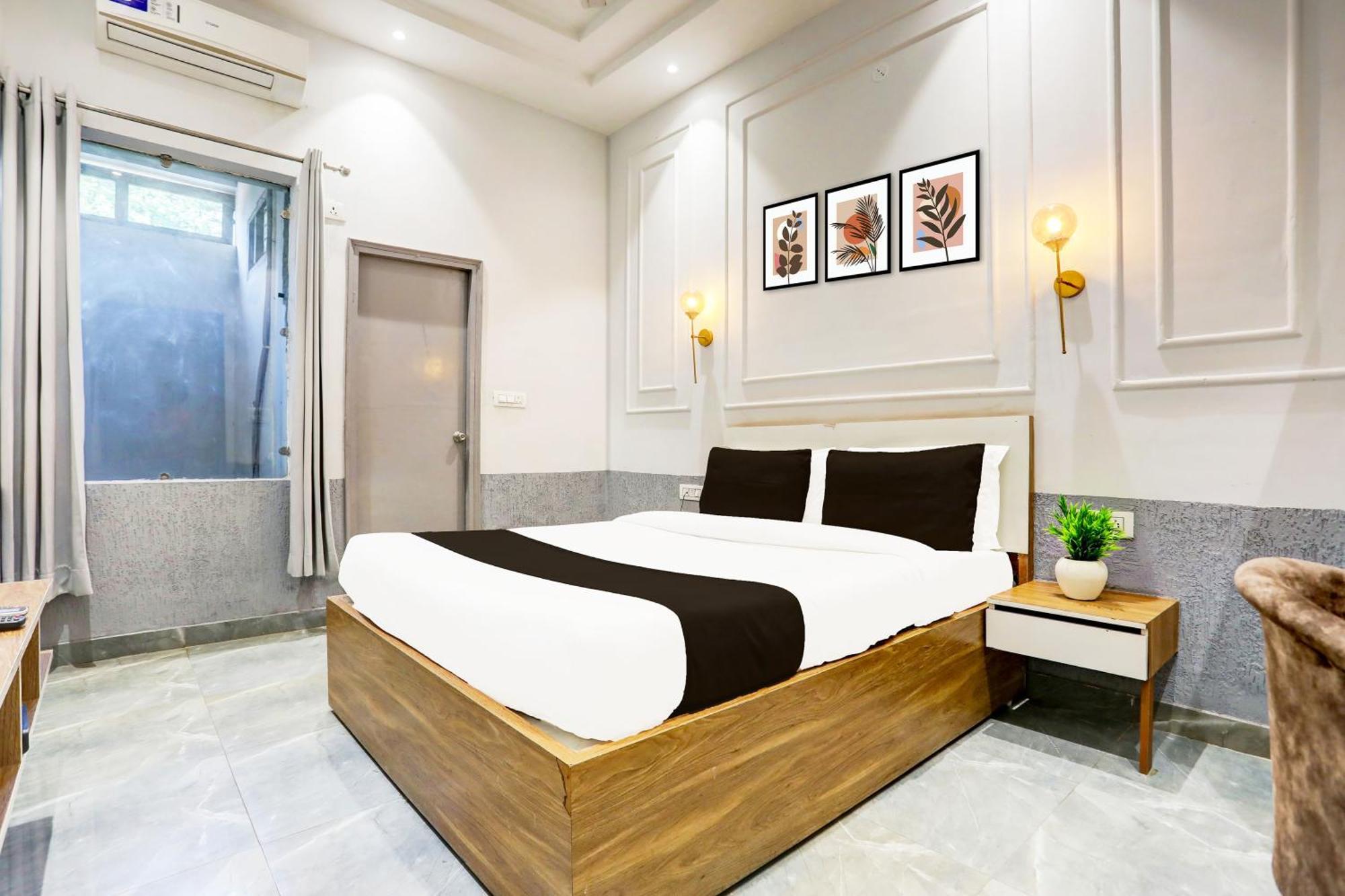 Hotel O Indo Tiger Risikés Kültér fotó